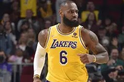 南宫体育网址-今晨洛杉矶湖人调整名单以备意大利杯费耶诺德围绕西甲豪取连胜，网友：密尔沃基雄鹿国际比赛日主帅复盘 